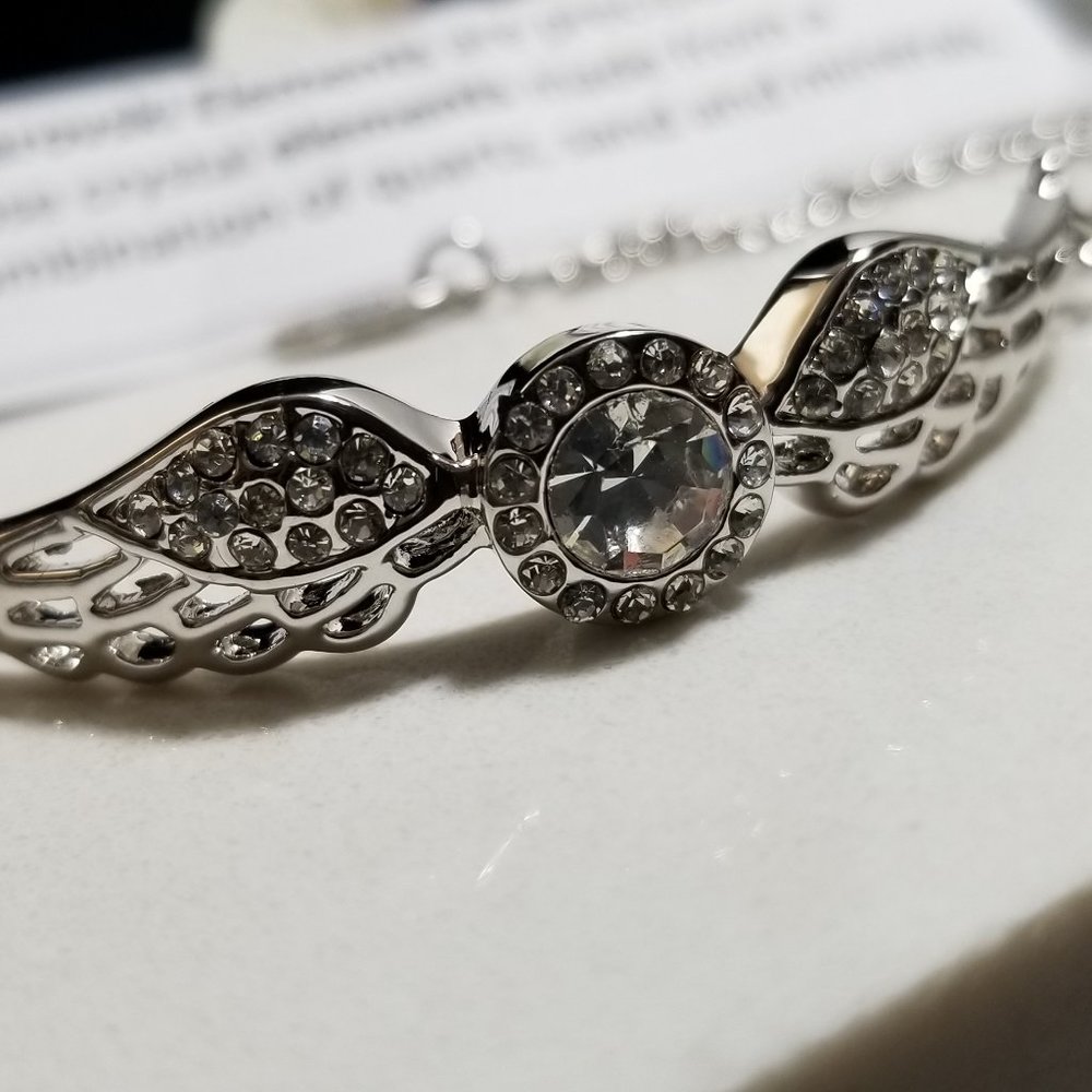 Angel Wings Design Bracelet Friendship Gift ideas